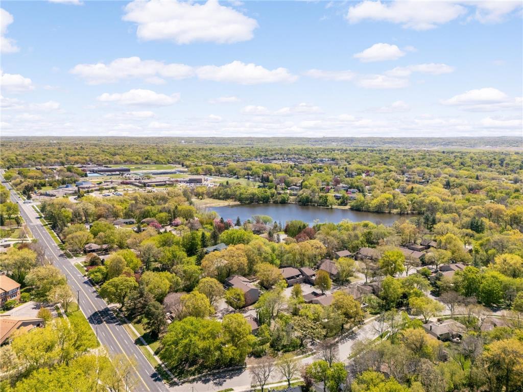 10203 Scarborough Road Bloomington MN 55437 7067212 image29