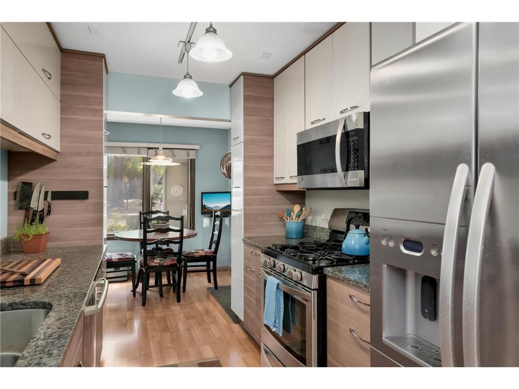 10203 Scarborough Road Bloomington MN 55437 7067212 image7