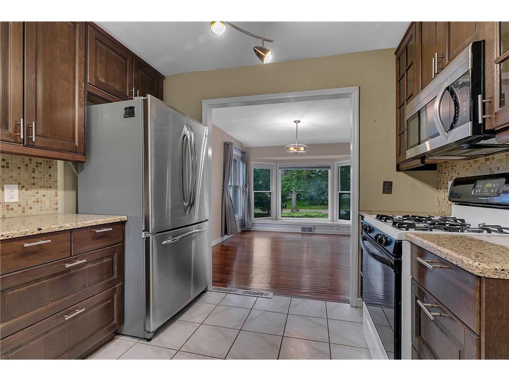 10206 Lakeview Drive W Minnetonka MN 55305 7092275 image11