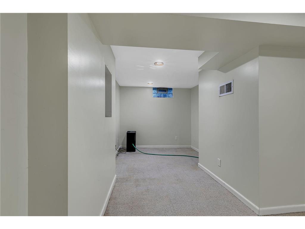 10206 Lakeview Drive W Minnetonka MN 55305 7092275 image22