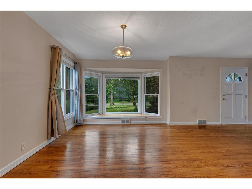 10206 Lakeview Drive W Minnetonka MN 55305 7092275 image7