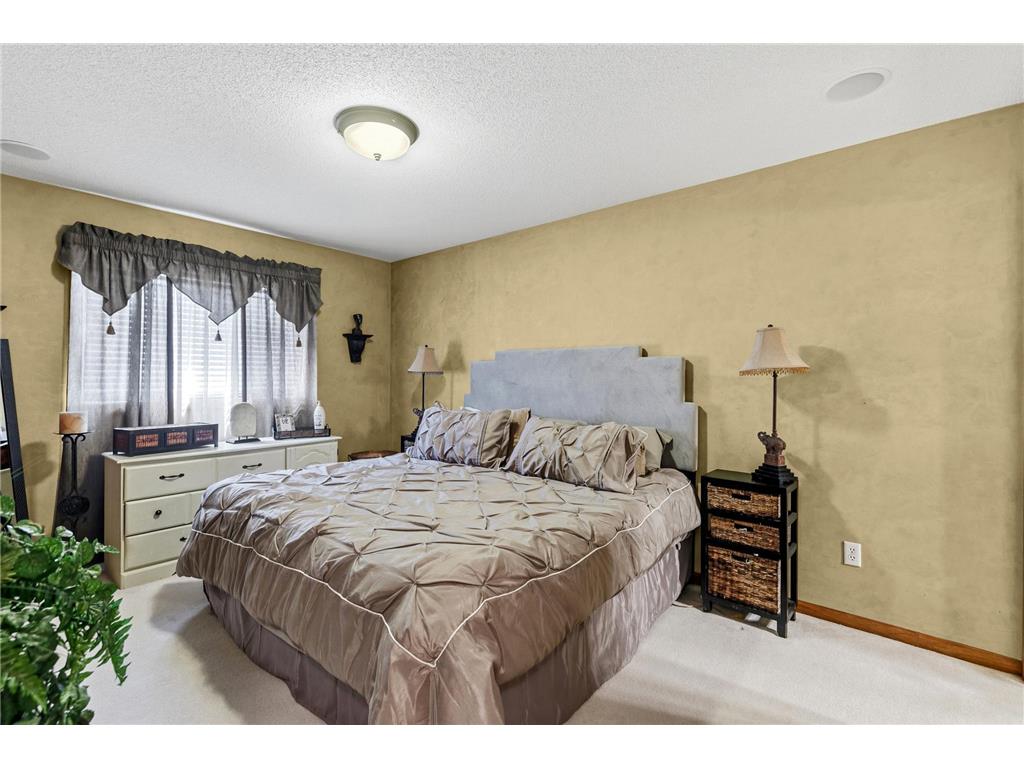 10207 Madison Street NE Blaine MN 55434 7103625 image11