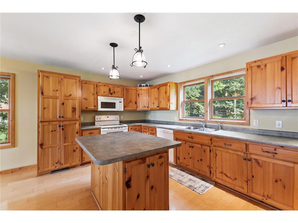 10209 & 10215 Amery Avenue NW Silver Creek Twp MN 55362 - Ida 6713498 image32