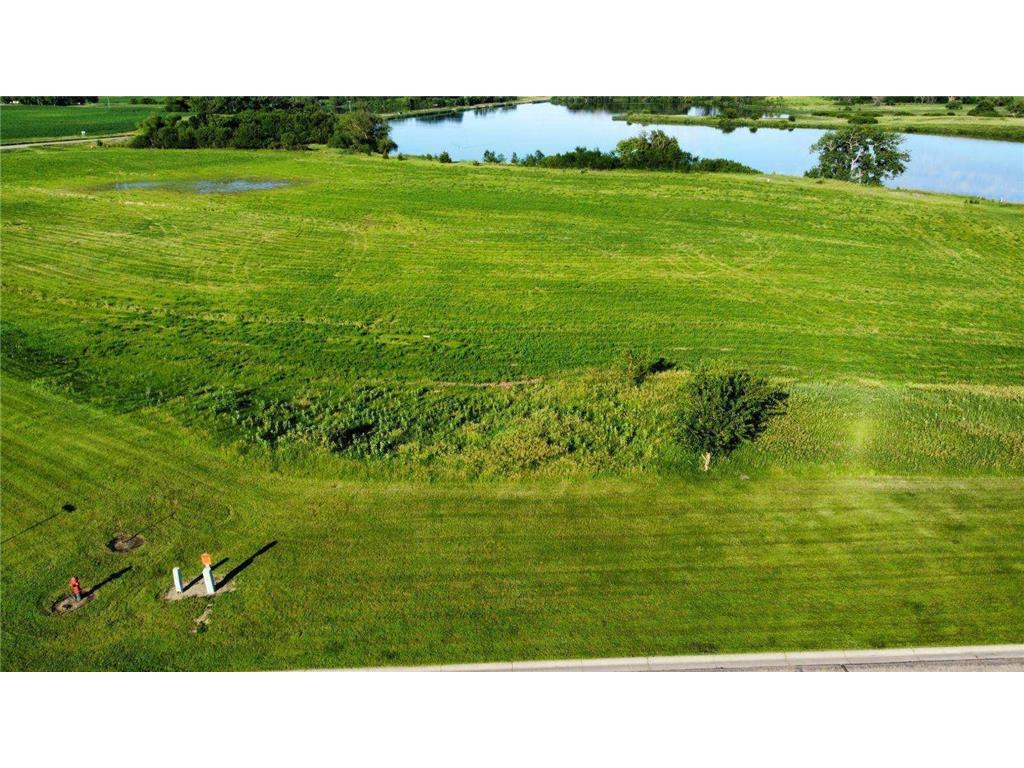 1021 Eastbay Avenue Balaton MN 56115 5474432 image34