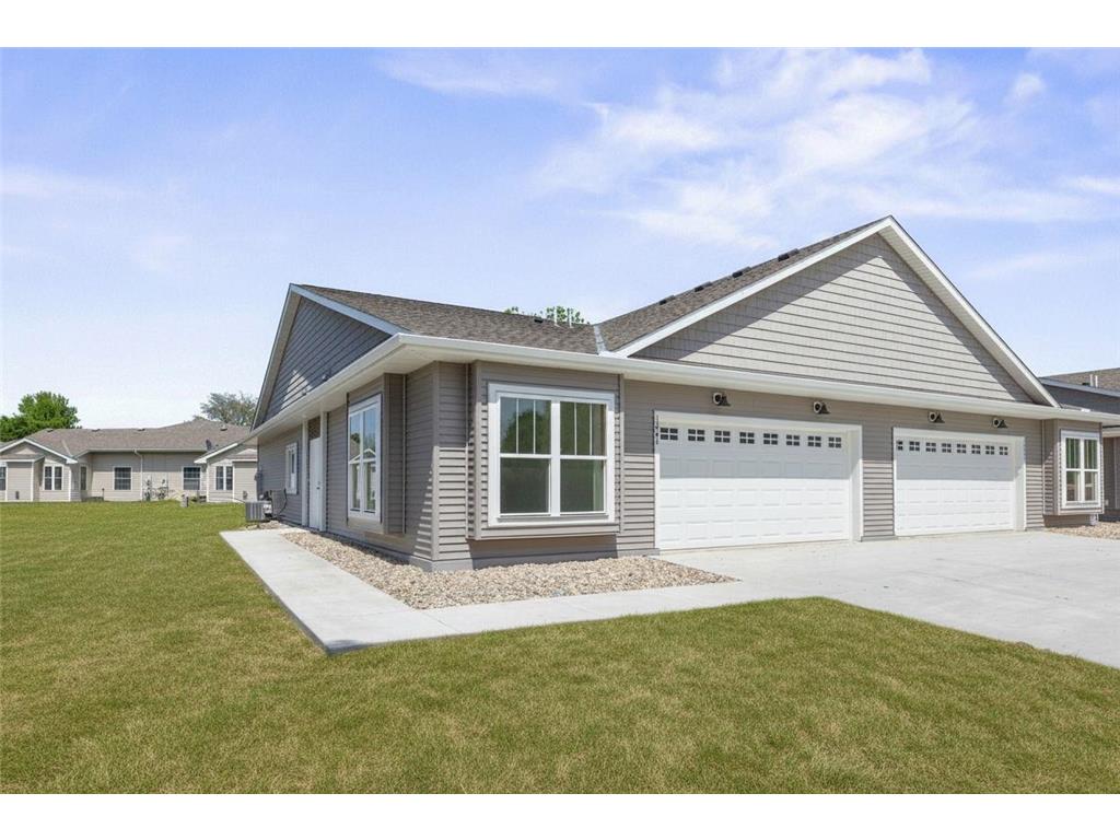 1021 Golf Course Road NW Hutchinson MN 55350 7079362 image1