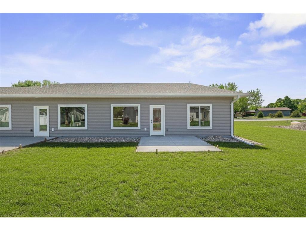 1021 Golf Course Road NW Hutchinson MN 55350 7079362 image2