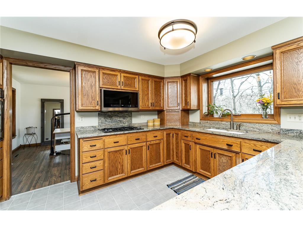 1021 Hickory Lane SW Rochester MN 55902 7056510 image12
