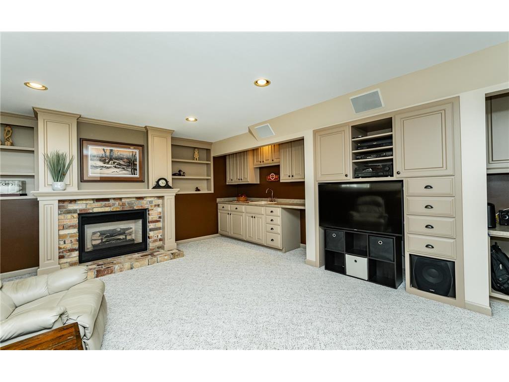 1021 Hickory Lane SW Rochester MN 55902 7056510 image37