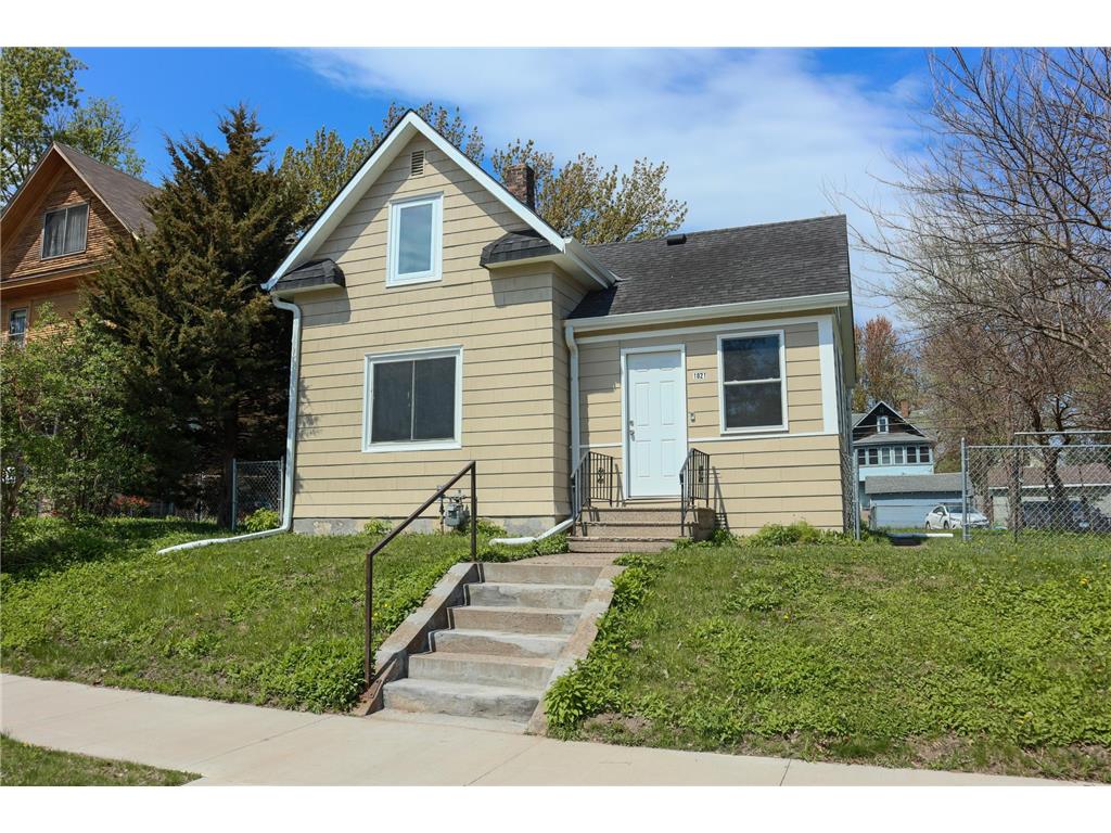 1021 Minnehaha Avenue E Saint Paul MN 55106 7071778 image1