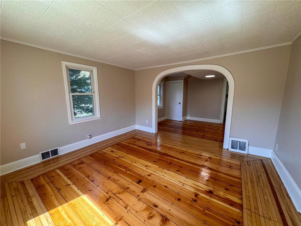 1021 Minnehaha Avenue E Saint Paul MN 55106 7071778 image11