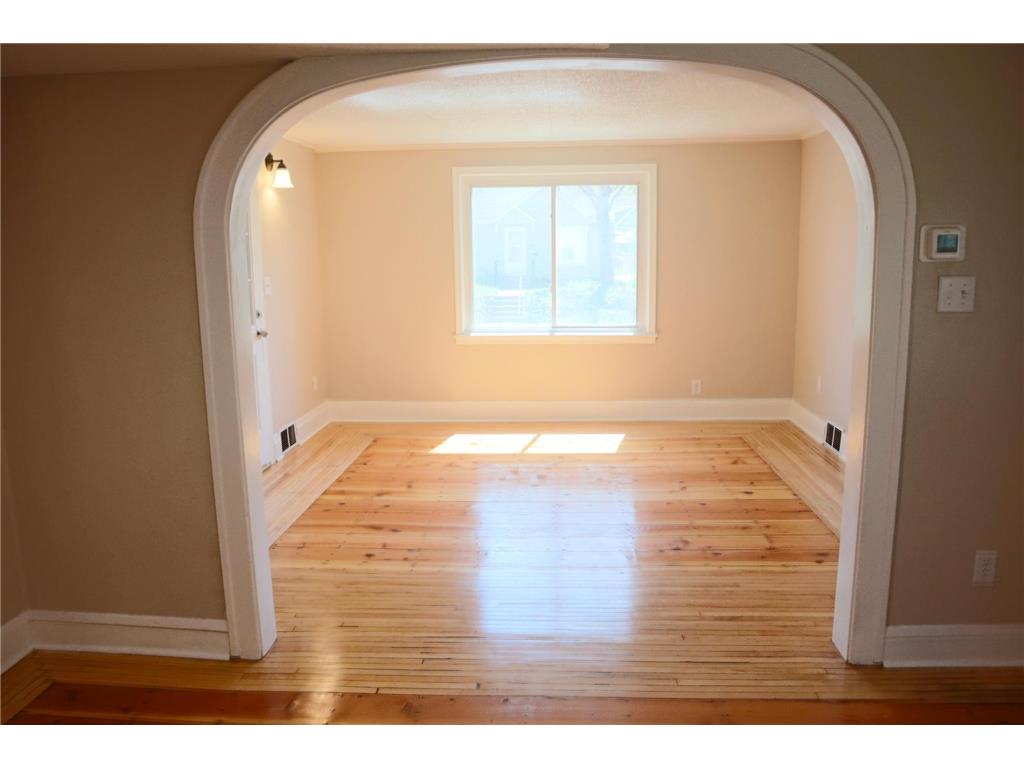 1021 Minnehaha Avenue E Saint Paul MN 55106 7071778 image8