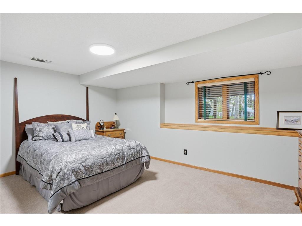1021 Wildwood Way Chaska MN 55318 7067478 image40