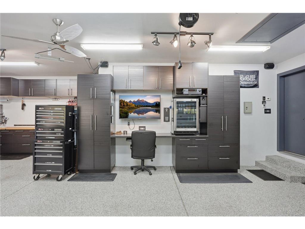 1021 Wildwood Way Chaska MN 55318 7067478 image7