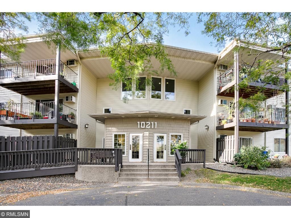 10211 Cedar Lake Road 105, MN, 55305 MLS 4908475