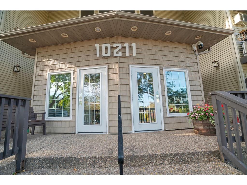 10211 Cedar Lake Road #208 Minnetonka MN 55305 6807468 image1