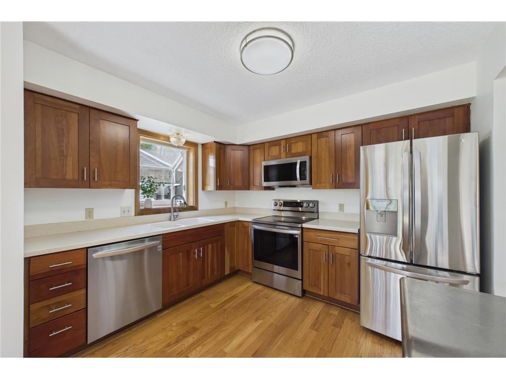 10211 Lee Drive Eden Prairie MN 55347 7067362 image8