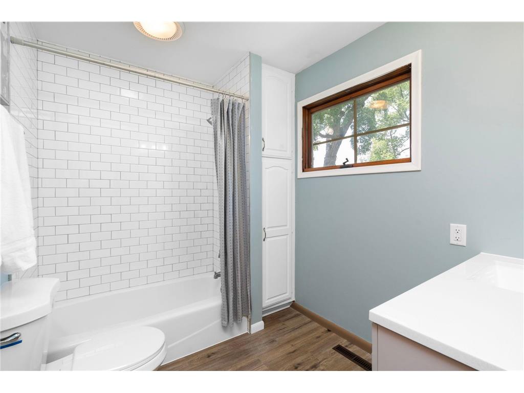 10212 Xerxes Avenue S Bloomington MN 55431 7012216 image16