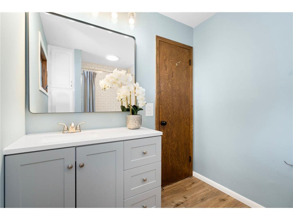 10212 Xerxes Avenue S Bloomington MN 55431 7012216 image17