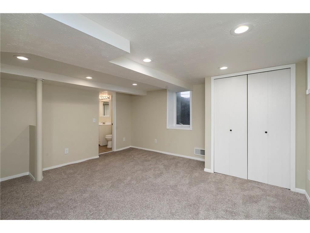 10212 Xerxes Avenue S Bloomington MN 55431 7012216 image21