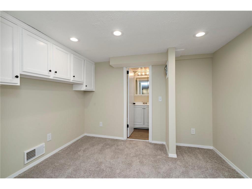 10212 Xerxes Avenue S Bloomington MN 55431 7012216 image23