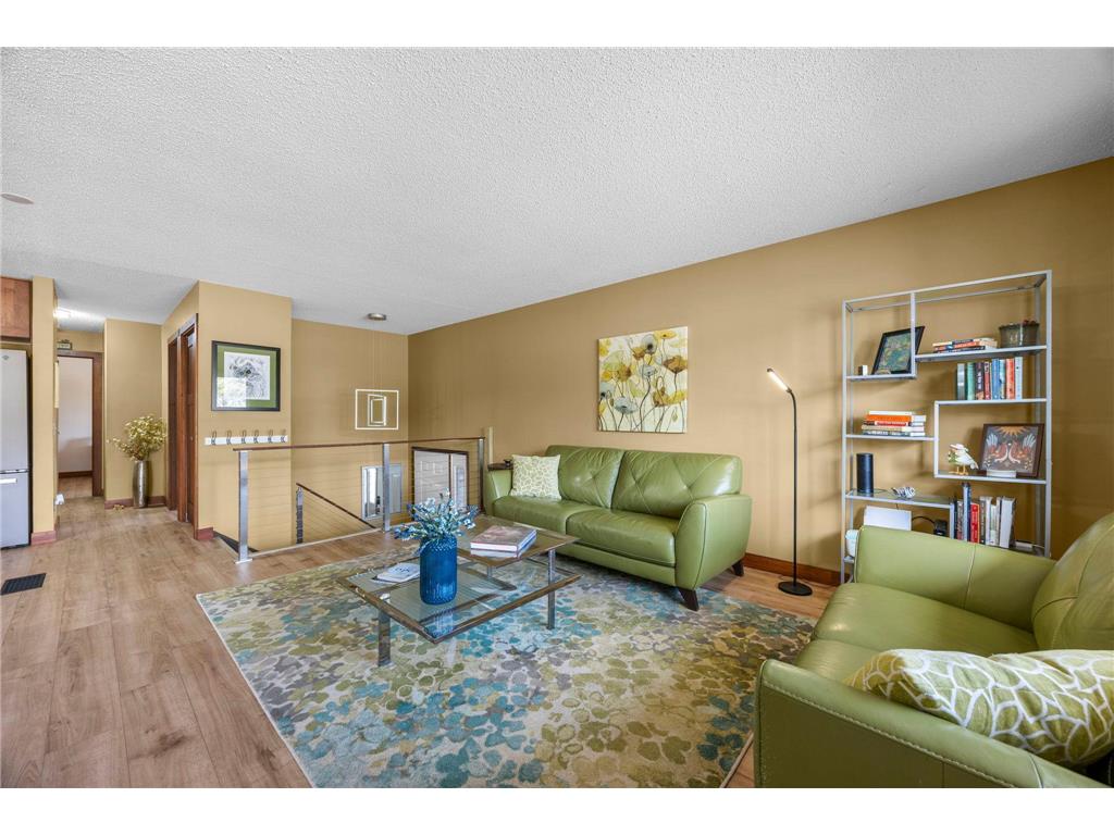 10213 Cavell Circle Bloomington MN 55438 7011880 image3