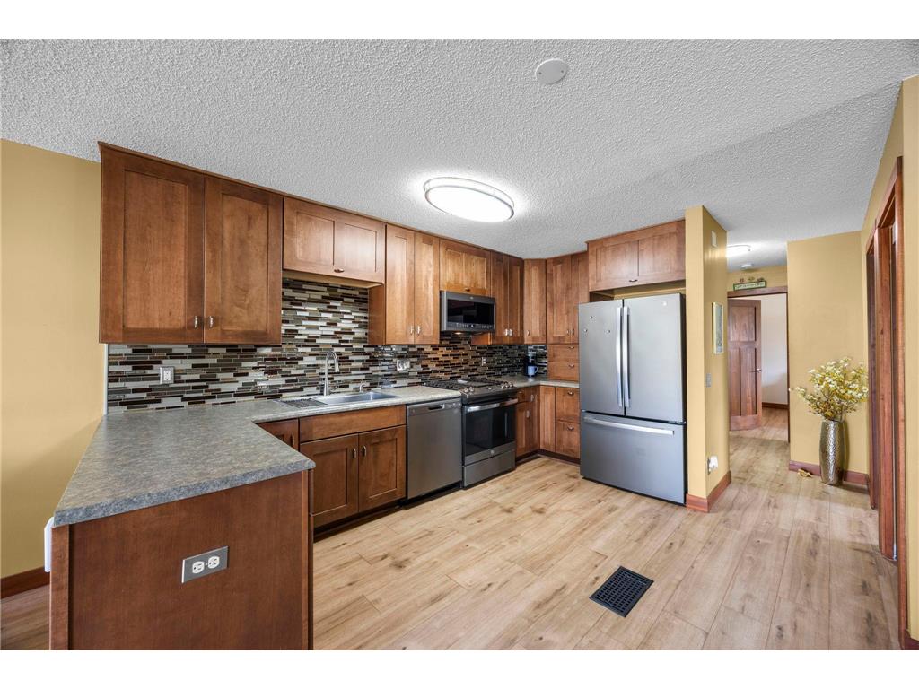 10213 Cavell Circle Bloomington MN 55438 7011880 image9