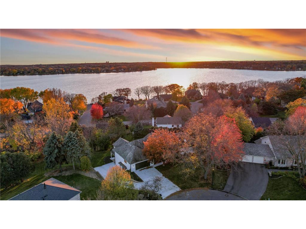 10215 27th Avenue N Plymouth MN 55441 - Medicine Lake 6816378 image1