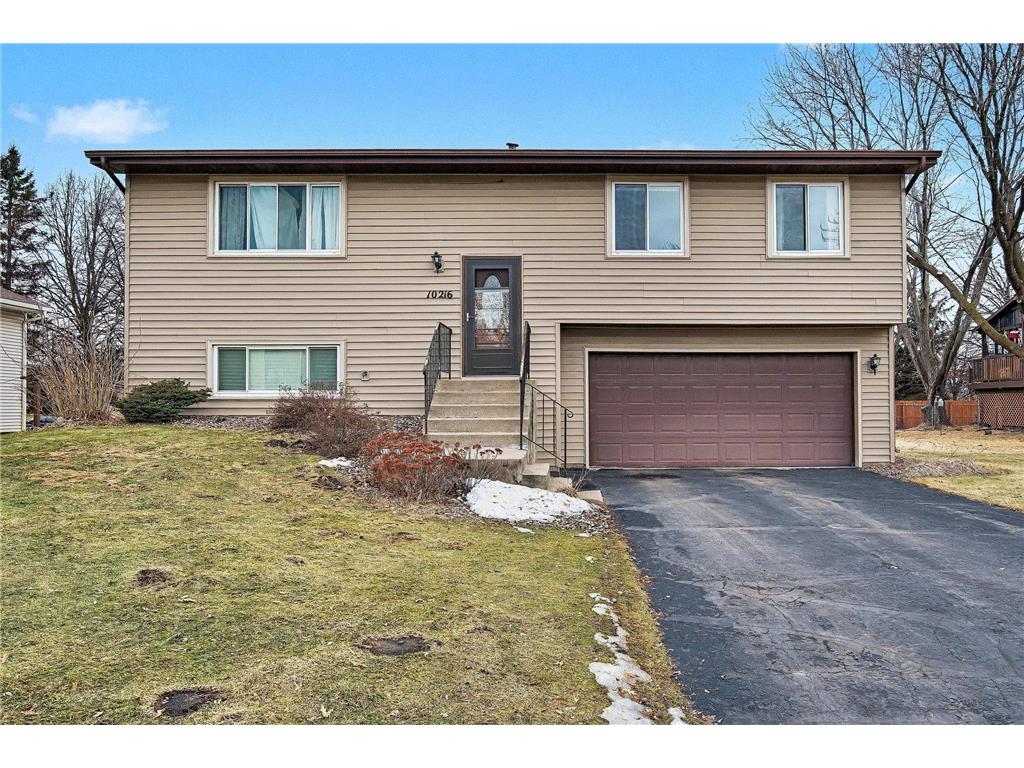 10216 Erskin Street NE Blaine MN 55014 7023166 image1