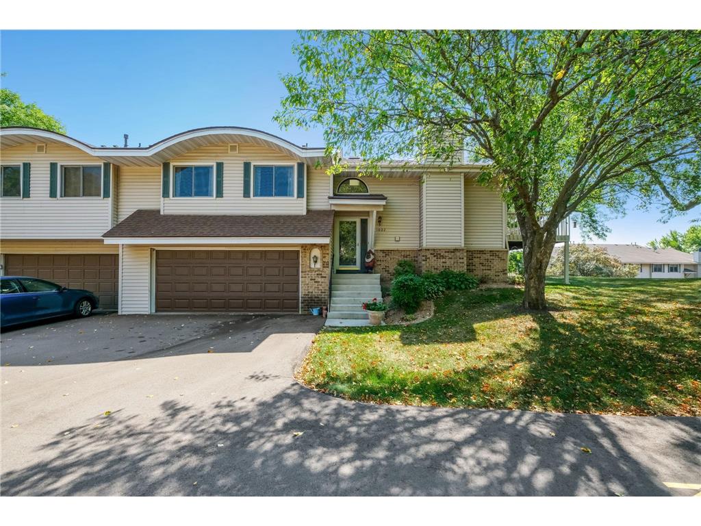 1022 Aston Circle #0 Burnsville MN 55337 6418200 image1