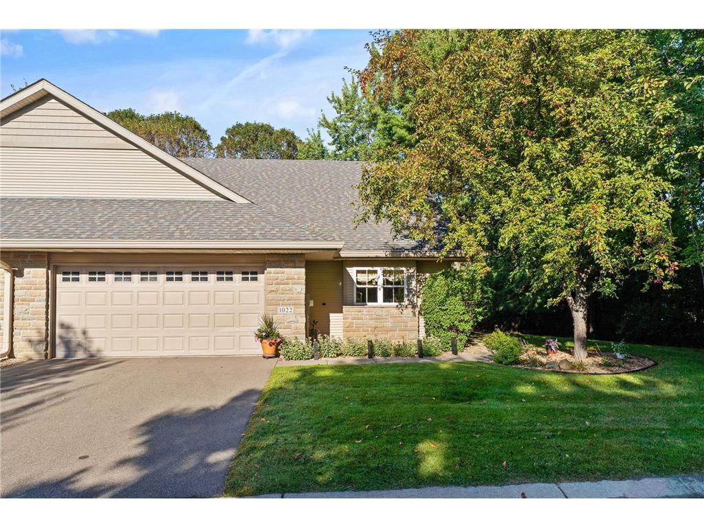 1022 Saint Johns Bay Woodbury MN 55129 6782936 image1