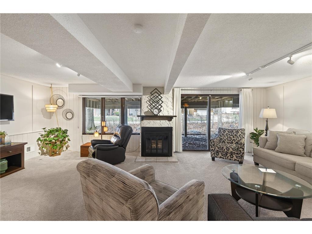 10223 Scarborough Road Bloomington MN 55437 7048589 image17