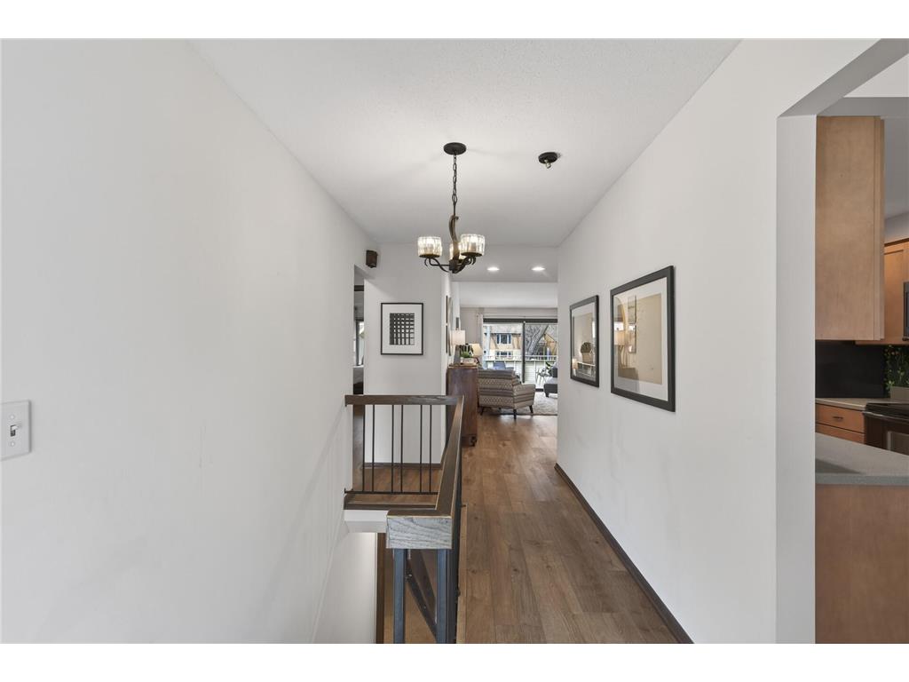 10223 Scarborough Road Bloomington MN 55437 7048589 image3