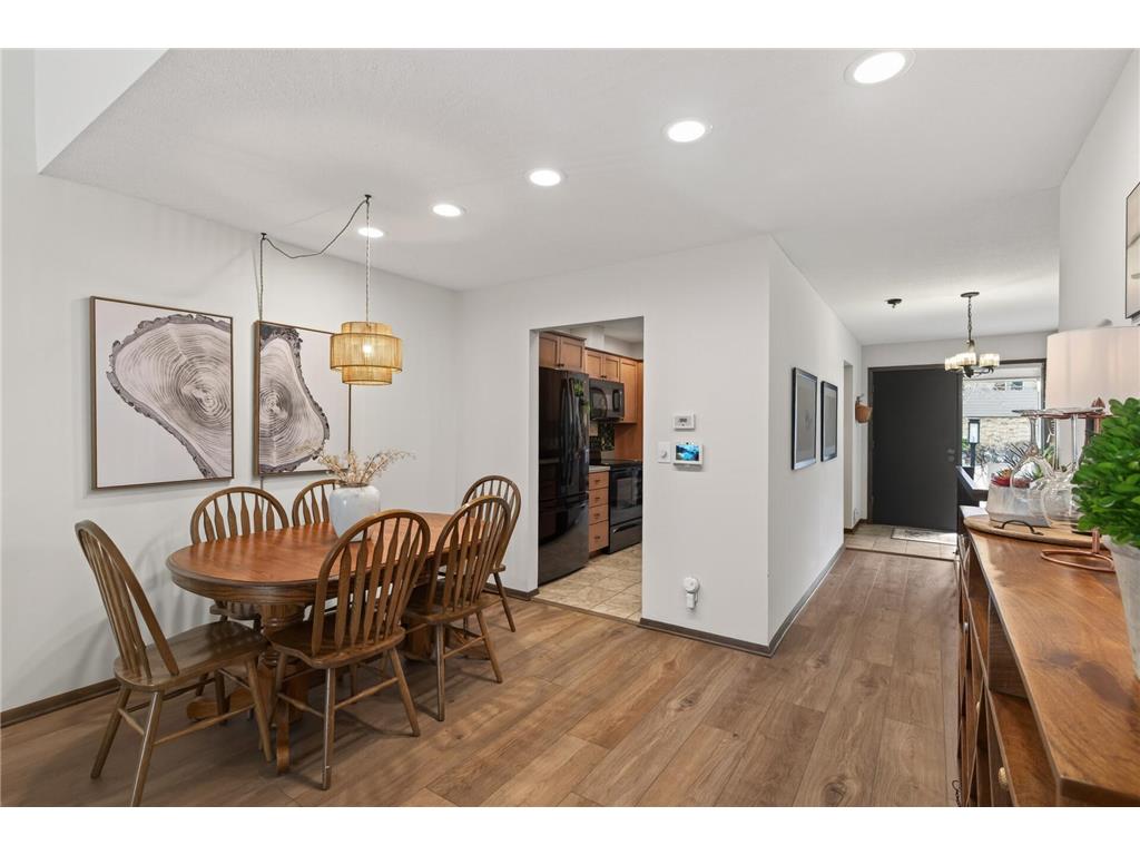 10223 Scarborough Road Bloomington MN 55437 7048589 image8