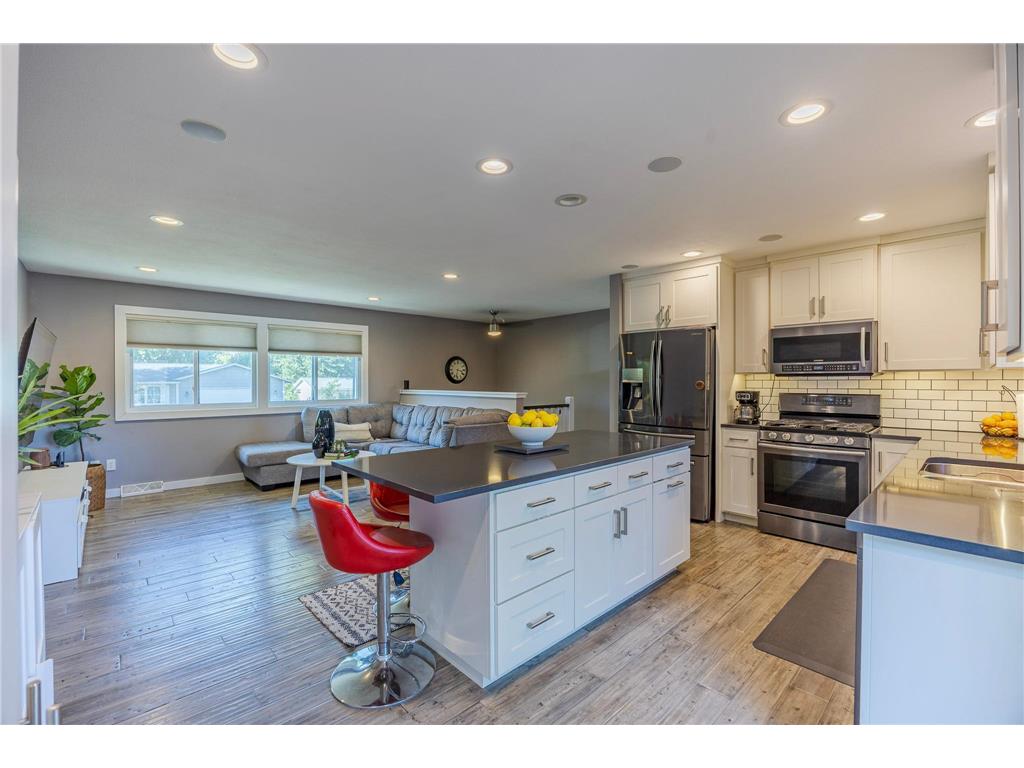 10225 99th Avenue N Maple Grove MN 55369 7107336 image6