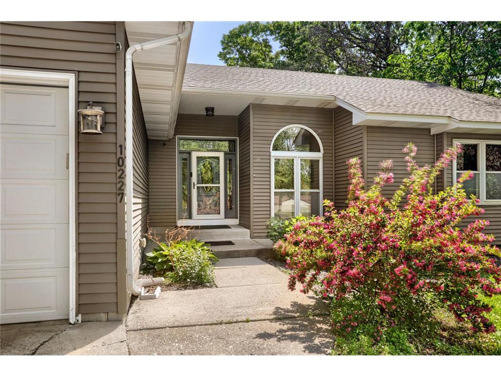 10227 Hanson Boulevard NW Coon Rapids MN 55433 7082255 image2