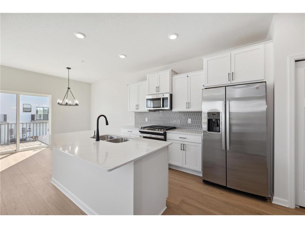 10230 Birchwood Circle Victoria MN 55318 6596313 image1