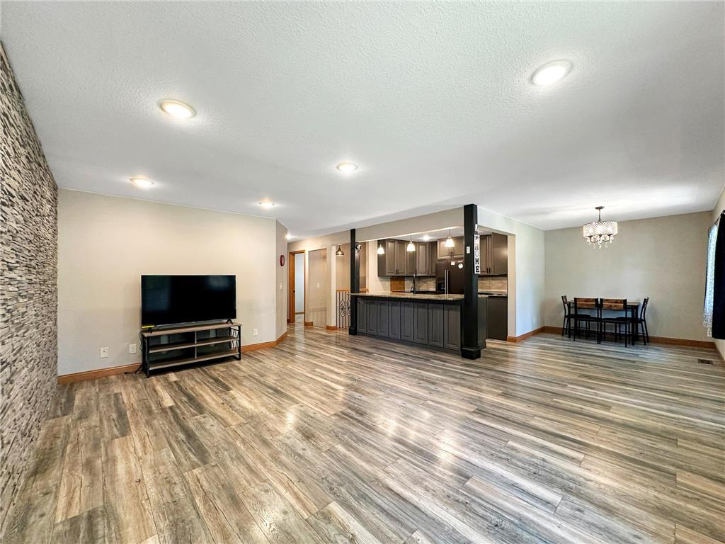 1024 5th Street SW Willmar MN 56201 7115713 image13