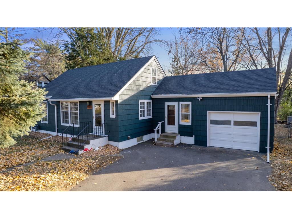 1024 County Road B2 W Roseville MN 55113 6820626 image1