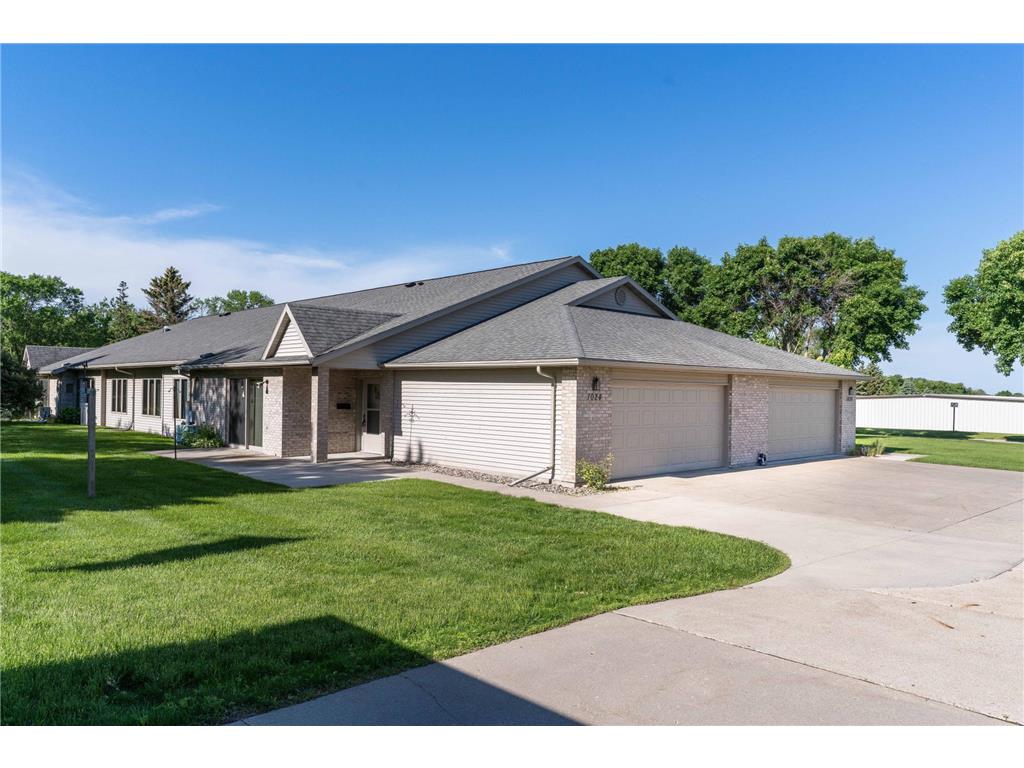 1024 N 1st Avenue Fergus Falls MN 56537 6551212 image1