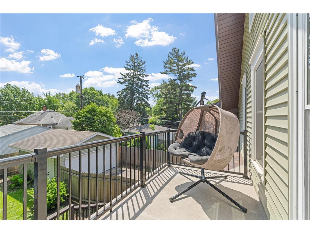 1024 Victoria Street N Saint Paul MN 55103 7070798 image11