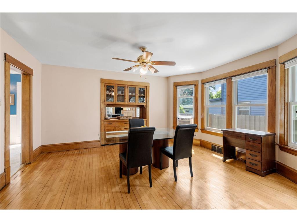 1024 Victoria Street N Saint Paul MN 55103 7070798 image26