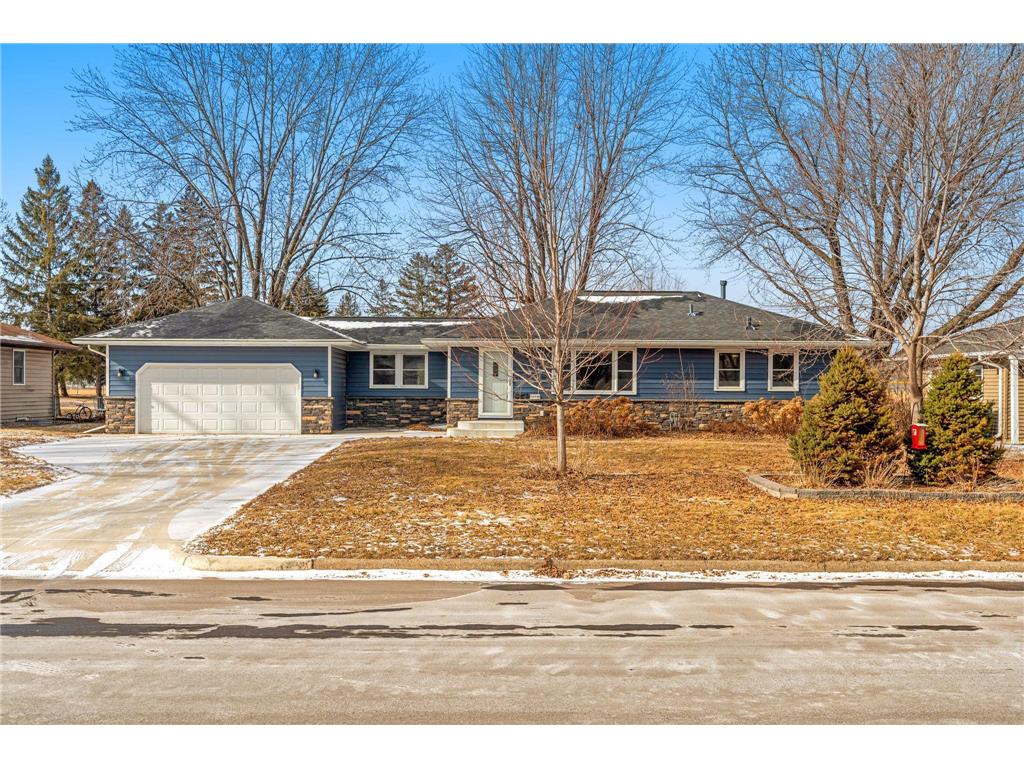 10240 Clinton Avenue S Bloomington MN 55420 6659201 image1