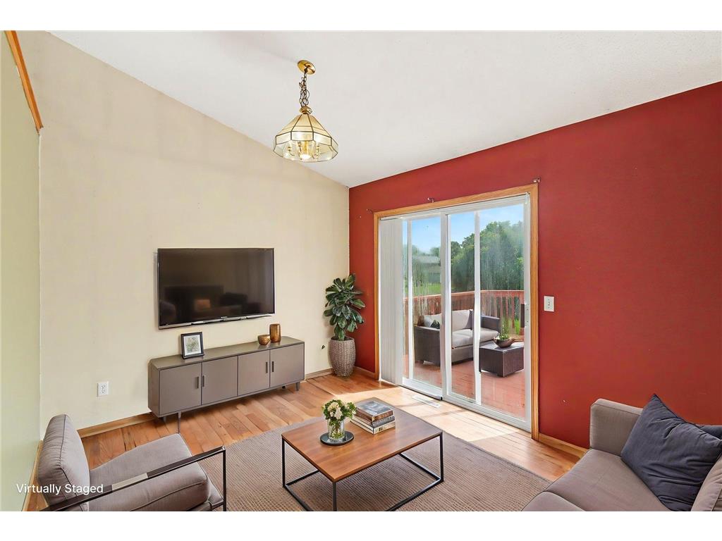10241 Madison Street NE Blaine MN 55434 7072573 image10
