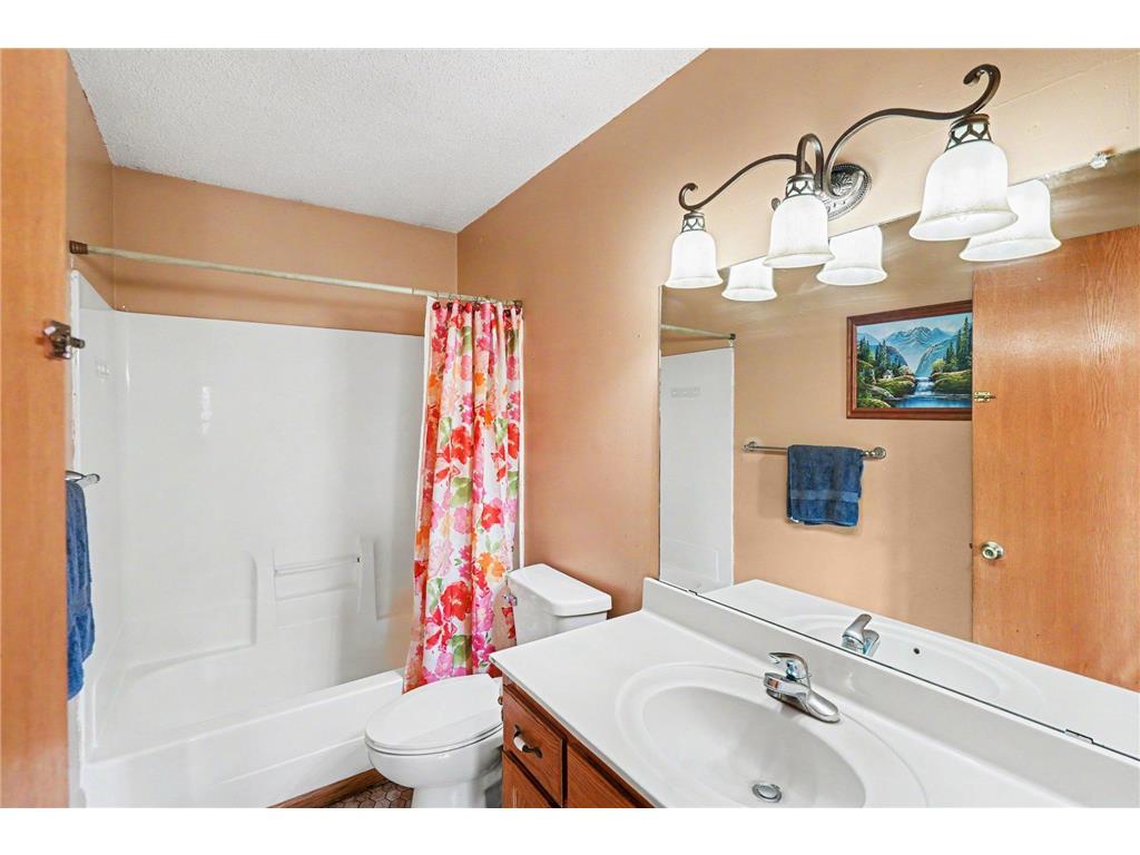 10241 Madison Street NE Blaine MN 55434 7072573 image19
