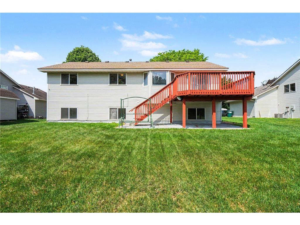 10241 Madison Street NE Blaine MN 55434 7072573 image32