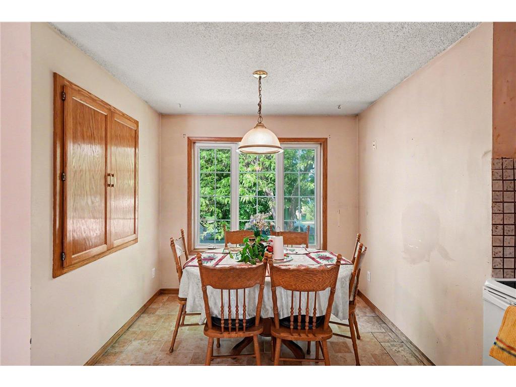 10241 Madison Street NE Blaine MN 55434 7072573 image5