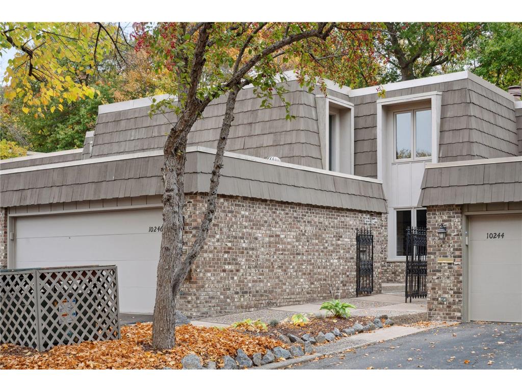 10246 Berkshire Road, Bloomington, MN, 55437 MLS 6248406 Edina Realty