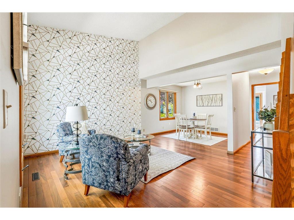 10247 Nottingham Trail Eden Prairie MN 55347 7065811 image4