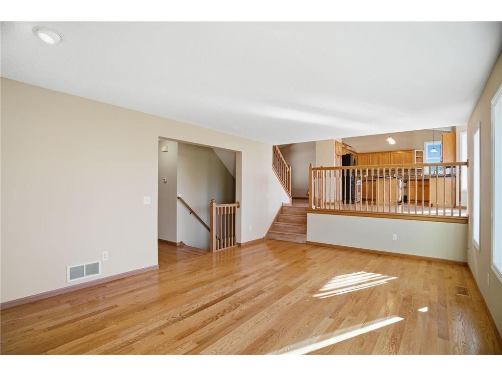 10248 Washington Court NE Blaine MN 55434 6812771 image11