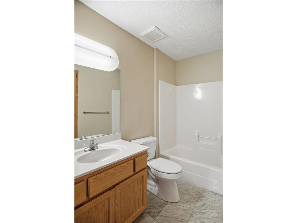 10248 Washington Court NE Blaine MN 55434 6812771 image19